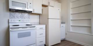 1/2 Mo Off Special - Historic area - China Grove- 1 bed,1bath Unit Gallery 13