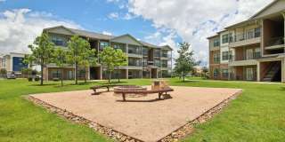 Crenshaw Grand Apartments Gallery 49