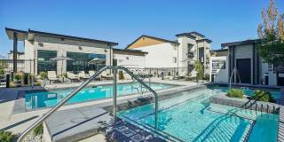 Carrington Square Gallery 15