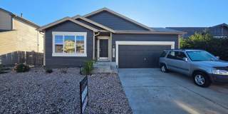 Move-In Ready 5-Bed Ranch with Open Concept & Main-Level Living Gallery 1