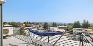 Green Lake Townhome Gallery 13