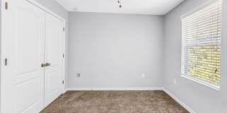 4/3/2 HOME IN EDINA GARDEN OF EDEN Gallery 48