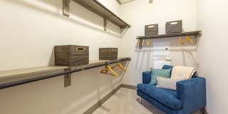 The Circuit Gallery 44