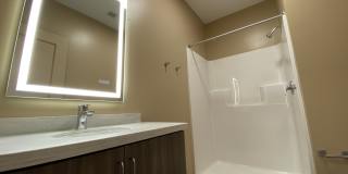 Red Oak at 83 Hanover Street Gallery 34