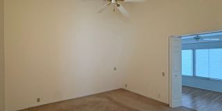 Beautiful 2Bed/2Bath with 2-Car Garage Gallery 12