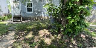Newly Renovated 3BR/1BA Townhome near Downtown Indy Gallery 6