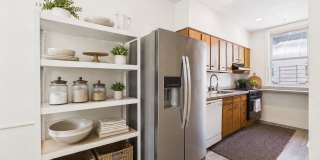 SEPTEMBER 1 3 BED/1BATH SOCIETY HILL TOWNHOUSE WITH PARKING! Gallery 11