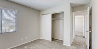 4 Bedroom Home in Henderson! Close to Shopping & Restaurants! Gallery 27