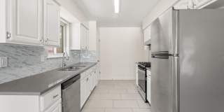 936 ONEIDA Drive Gallery 8