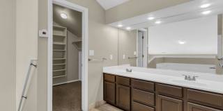 3 Bed Draper Townhome with Views Gallery 18