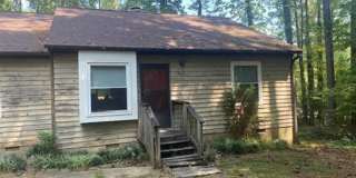 911-C West Chatham Street - Bev Roberts Rentals and Property Management Gallery 1