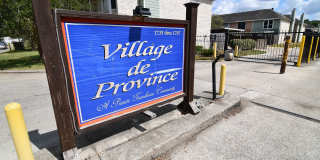 Housing Authority Vouchers Accepted !! Charming 2-bedroom, 2.5-bathroom home located in Baton Rouge Gallery 3