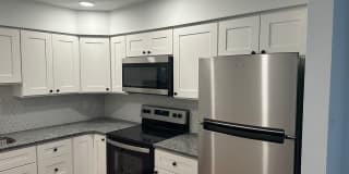 renovated 2-story Crestwood Condo! Situated in this great community is this wonderful 2-bedroom 1.5 bath  condo Gallery 8