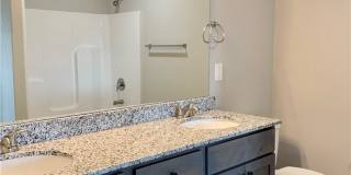 432 Red Robin Street Gallery 12