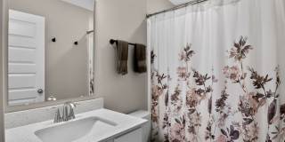 Spacious 3BR Townhome in Indianapolis Gallery 19