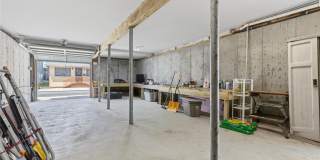 90 Oregon Street Gallery 13