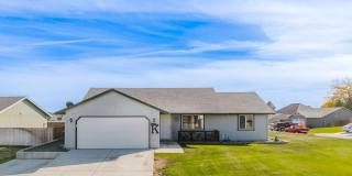 Corner Lot Home For Rent! Gallery 1