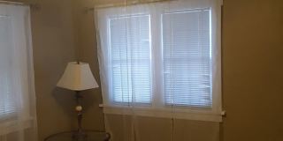 UNM - NOB HILL 2 Bedroom HOUSE 1  Bath PARKING Gallery 9
