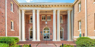 Kew Gardens Gallery 1