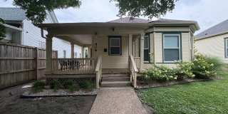 406 E 6th St - 4 Bed/4 Bath - Fully Furnished - Located Right By Kirkwood! Gallery 1