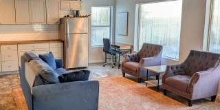 Mill Creek: 1 & 2 Bedroom Apartments with Pool & Clubhouse Gallery 5