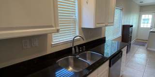 Charming 2 Bedroom, 2 Bathroom Home with ADU in Desirable Land Park Area Charming 2 Bedroom, 2 Bathroom Home with ADU in Desirable Land Park Area Gallery 29