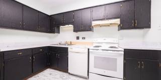 218 Madison Street Gallery 12