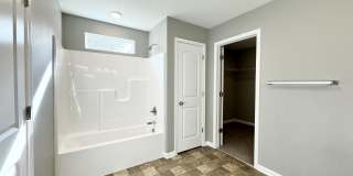 2346 Huntly Place Gallery 21