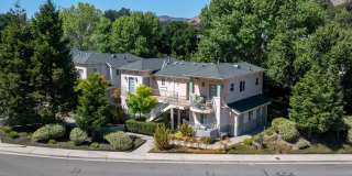 Newly renovated downstairs 1 bedroom 1 bath. Gallery 24