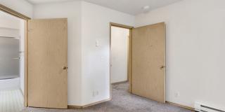 Heron's Nest Gallery 79