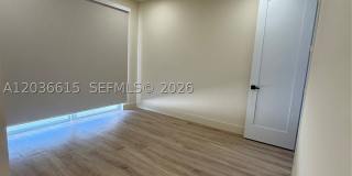 3326 Elizabeth St Gallery 48