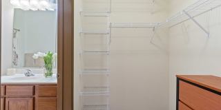 Cloud on Fifth Gallery 75