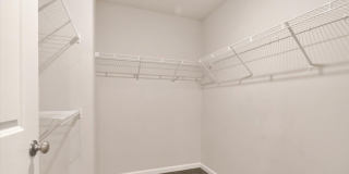 166 CHARMING FOREST Avenue Gallery 16