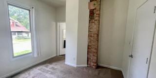 200 E. 2nd St Gallery 17
