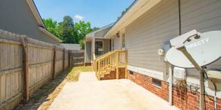 Price Change! 3 Bedroom 2 Bathroom- Pets Considered! Gallery 19