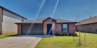 Very Nice 4 Bedroom 2 Bath Home in Yukon Schools Gallery 1
