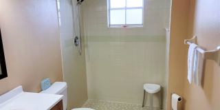 Cute Annual Single Family Home – Near Shamrock Park and South Venice Ferry and Boat launch! Gallery 31