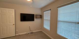Beautifully Updated three-bedroom, 2.5-bath townhouse in Sterling, Va Gallery 37