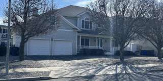 206 Pointe Drive Gallery 1