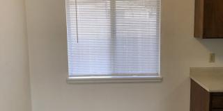 Cozy 1 bedroom 1 bath in Grants Pass Gallery 6