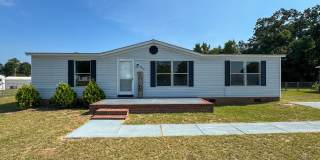 Beautifully Updated 3 Bed 2 Bath Fayetteville Home Gallery 1