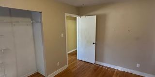 Room in 4 Bedroom Home at Lucky Ct Gallery 6