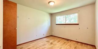 3BR/1+1BA Single Family House - Bellevue Gallery 12