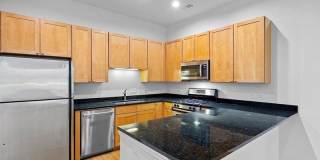 945 N Howe Gallery 6