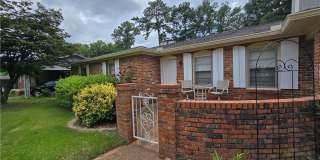 2212 Woodland Terrace Gallery 1