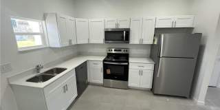 Brand new 2/1 -LARGE BACK YARD- LEHIGH ACRES Gallery 7