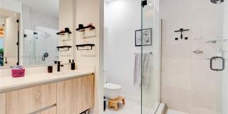 545 SW 11th St Gallery 32