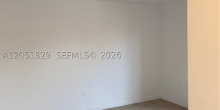 906 SW 143rd ave Gallery 8
