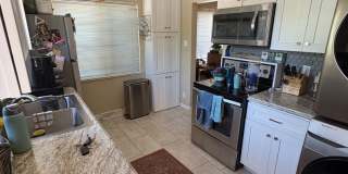 Updated 2BD Duplex | Edgewater Location Gallery 2