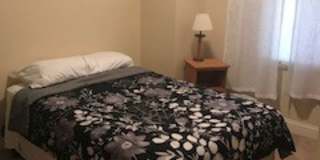 Beautiful Mt Washington 2 Bed Townhouse Available in June! Gallery 9